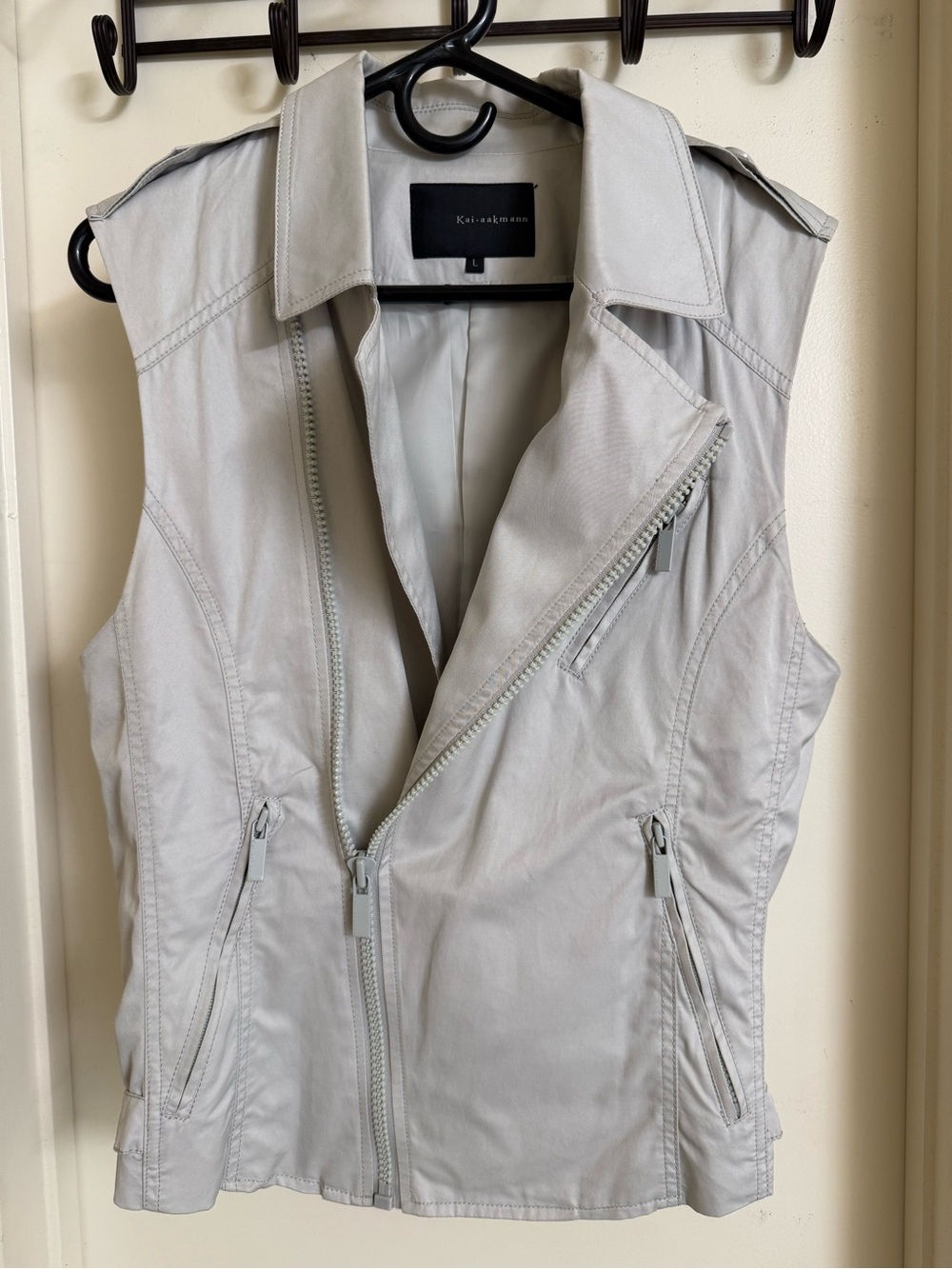 Men’s Sleeveless Moto Vest